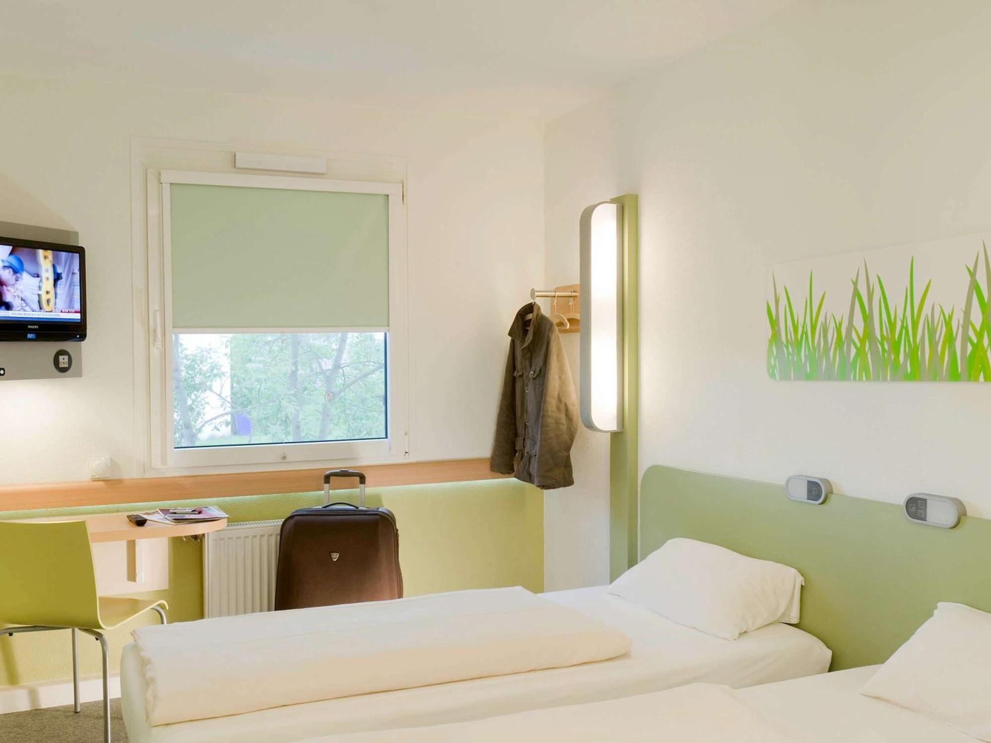 Ibis Budget Noyon Exterior foto